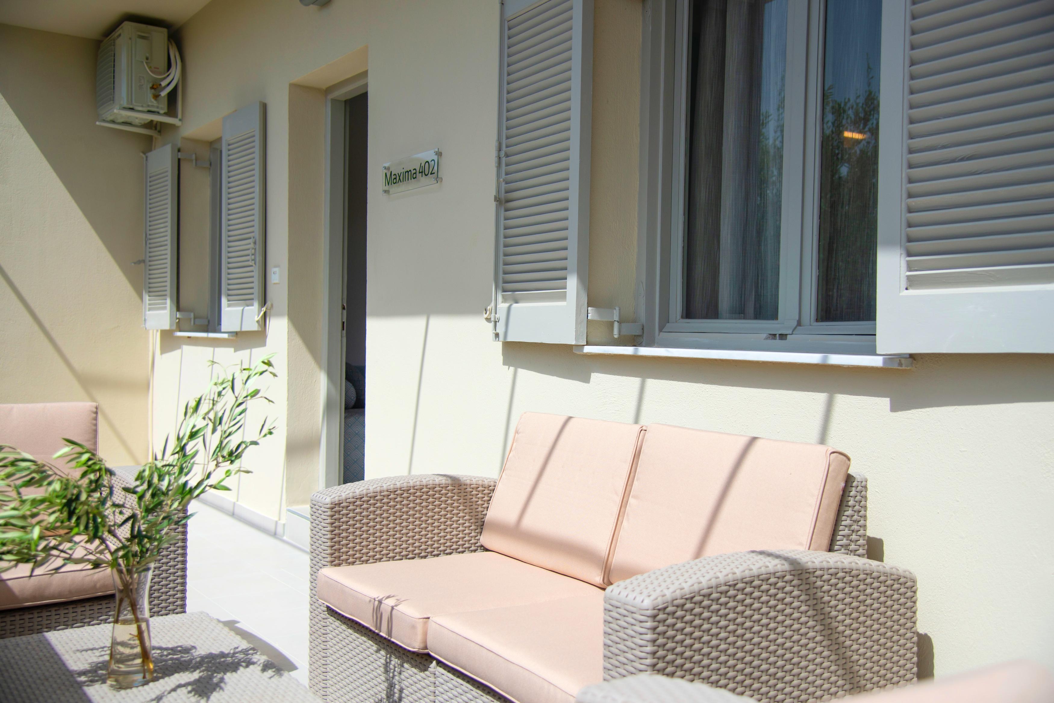 Garden Heated Pool Aparthotel